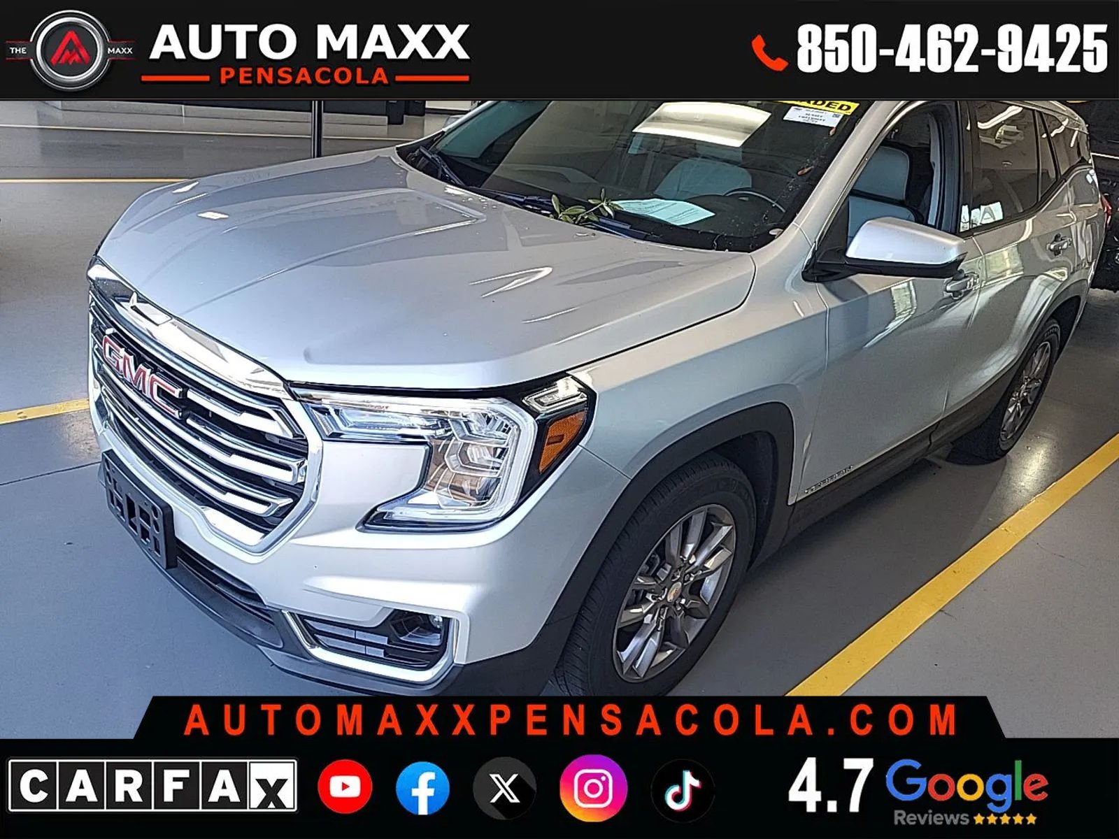 Used 2022 GMC Terrain SLT AWD/4WD image 1