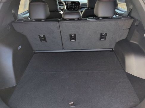 Used 2025 Chevrolet Equinox RS w/ Convenience Package III AWD/4WD image 27