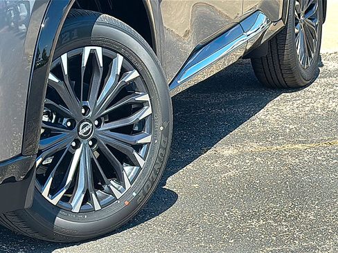 New 2026 Nissan Rogue Platinum AWD/4WD image 3