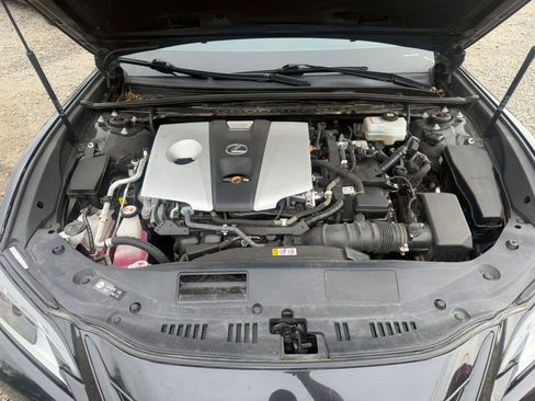 Used 2020 Lexus ES 300h w/ Accessory Package FWD image 27