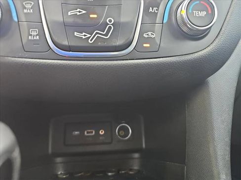 Used 2022 Chevrolet Equinox LT image 19