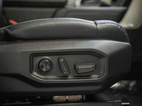 Used 2023 Toyota Tundra Limited w/ Power Package image 40