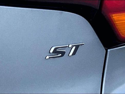 Used 2022 Buick Encore GX Preferred w/ Sport Touring Package image 10