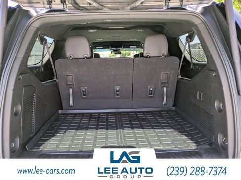 Used 2023 Chevrolet Suburban LT AWD/4WD image 10