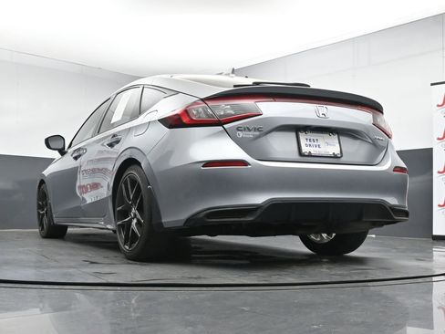 Used 2023 Honda Civic Sport image 21