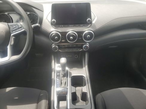 Used 2024 Nissan Sentra SV FWD image 10