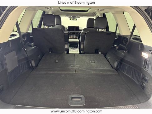 Used 2025 Lincoln Aviator Reserve w/ Jet Appearance Package AWD/4WD image 17