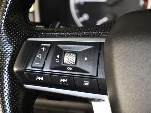 Used 2022 Mitsubishi Outlander SE AWD/4WD image 14