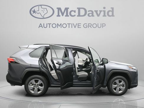 Used 2024 Toyota RAV4 XLE AWD/4WD image 43