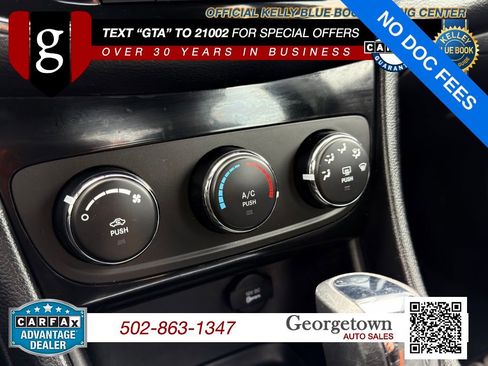 Used 2014 Chrysler 200 LX FWD image 9