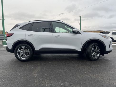 New 2026 Ford Escape ST-Line Select w/ Equipment Group 401A image 4