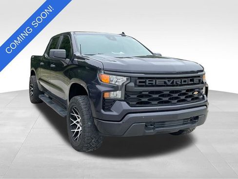 Used 2023 Chevrolet Silverado 1500 Custom AWD/4WD image 1
