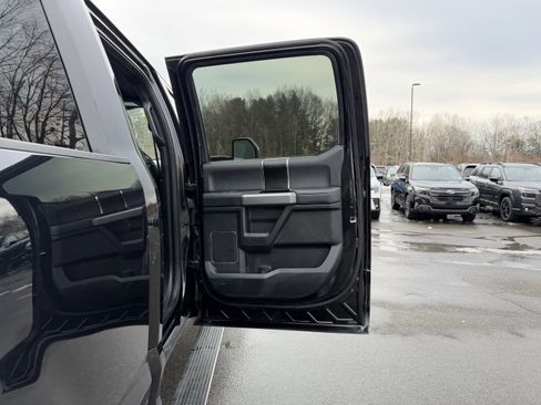 Used 2019 Ford F350 Platinum w/ Snow Plow Prep Package image 32