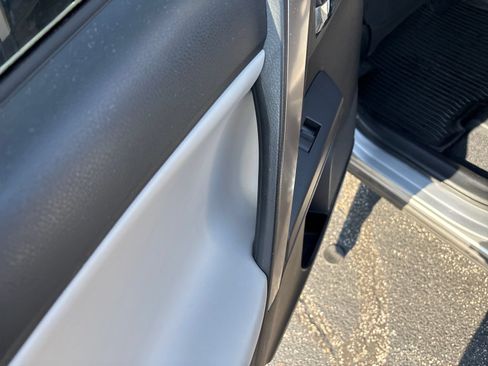 Used 2018 Toyota RAV4 XLE w/ Plus Extra Value Package AWD/4WD image 16