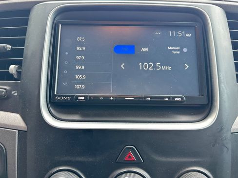 Used 2014 RAM 1500 Express image 20