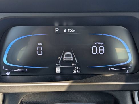 New 2025 Hyundai Elantra SE FWD image 32