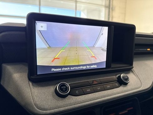 Used 2022 Ford Maverick XLT image 32