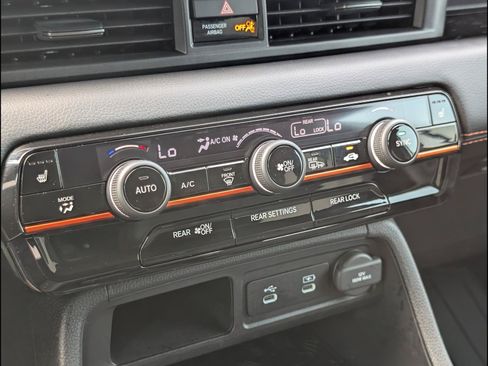 Certified 2026 Honda Pilot TrailSport image 18