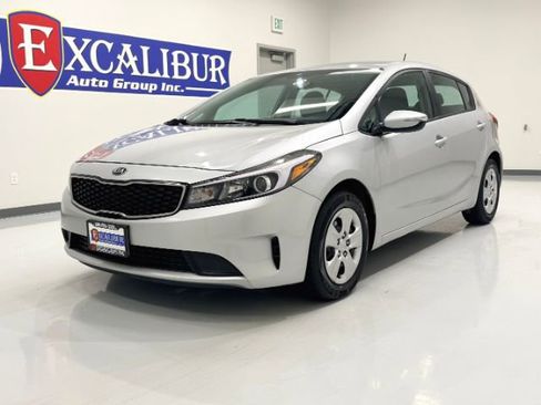 Used 2017 Kia Forte LX image 10