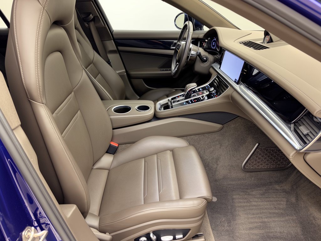 Used 2020 Porsche Panamera 4S AWD/4WD image 30