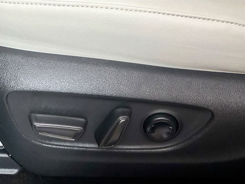 Used 2025 Toyota Grand Highlander AWD Hybrid image 15