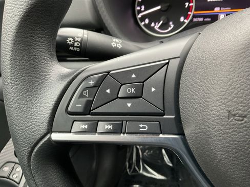 Used 2024 Nissan Sentra SV image 18