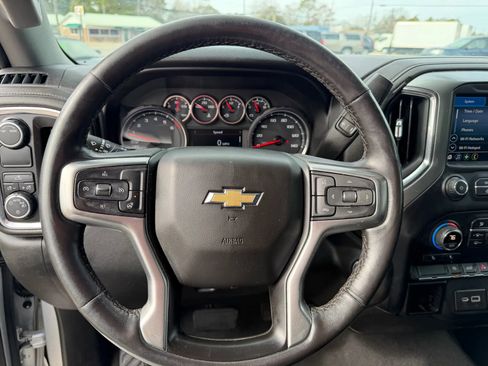 Used 2020 Chevrolet Silverado 1500 LT w/ All-Star Edition image 19