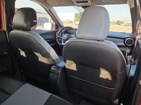 Used 2023 Nissan Kicks SR w/ SR Premium Package FWD image 16