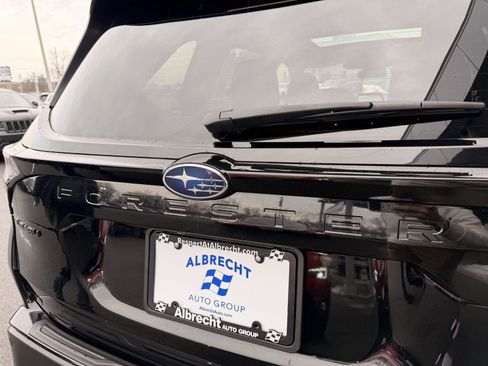 Used 2025 Subaru Forester Sport image 39