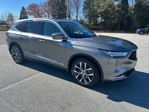 Used 2023 Acura MDX SH-AWD w/ Technology Package image 9