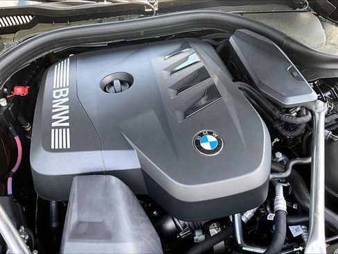 New 2026 BMW 530i xDrive w/ M Sport Package image 17