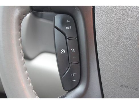 Used 2008 Chevrolet Avalanche LTZ w/ LTZ Preferred Equipment Group AWD/4WD image 19