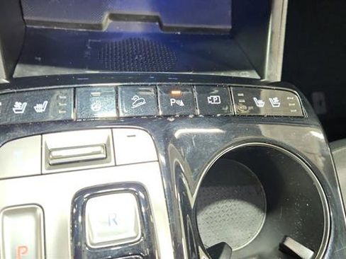 Used 2024 Hyundai Tucson Limited image 22