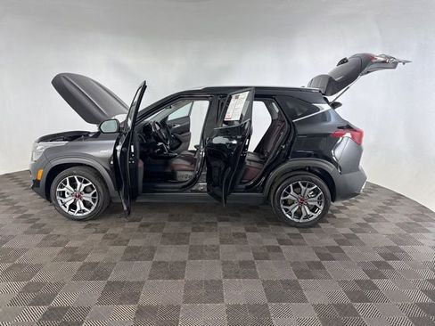 Certified 2023 Kia Seltos SX AWD/4WD image 11