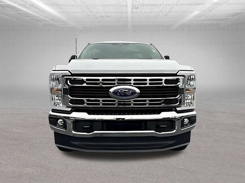 New 2026 Ford F350 XLT w/ 360-Degree Camera Package AWD/4WD image 2