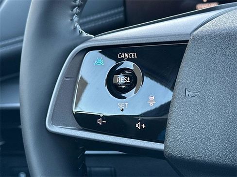 New 2025 Nissan Murano SV image 17