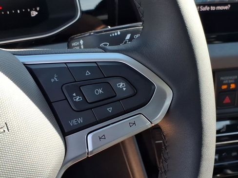 New 2026 Volkswagen Jetta SE FWD image 19