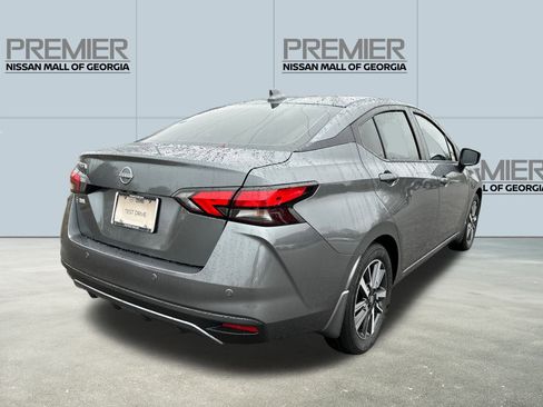 New 2025 Nissan Kicks SR image 5