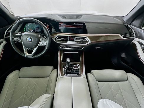 Used 2023 BMW X5 xDrive40i w/ Executive Package image 16