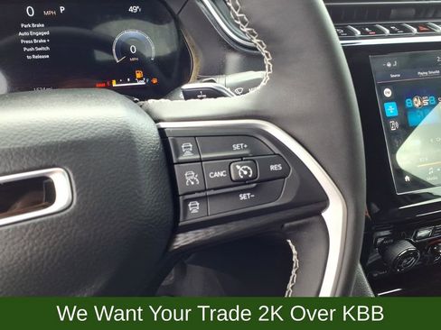 Used 2025 Jeep Grand Cherokee 4WD image 15