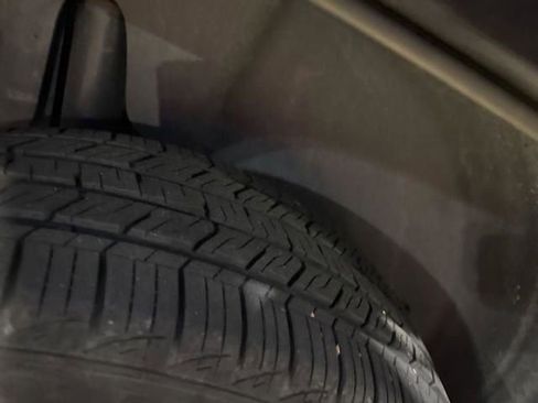 Used 2015 GMC Terrain SLE image 30