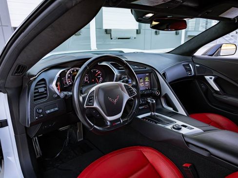 Used 2017 Chevrolet Corvette Z06 image 18
