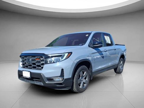 Used 2024 Honda Ridgeline TrailSport image 1