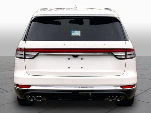Used 2020 Lincoln Aviator Reserve w/ Equipment Group 202A AWD/4WD image 5