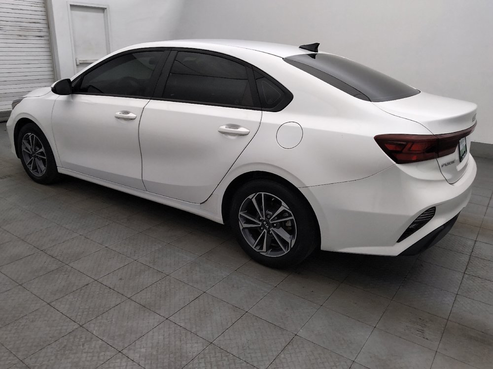 Used 2024 Kia Forte LXS w/ LXS Technology Package FWD image 3