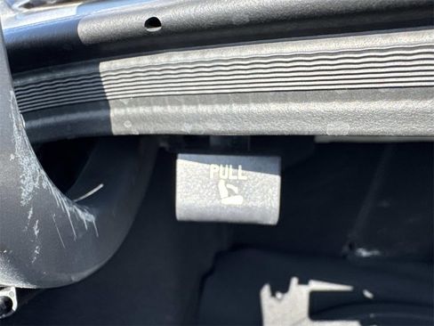 Used 2024 Kia Forte LXS w/ LXS Technology Package image 17