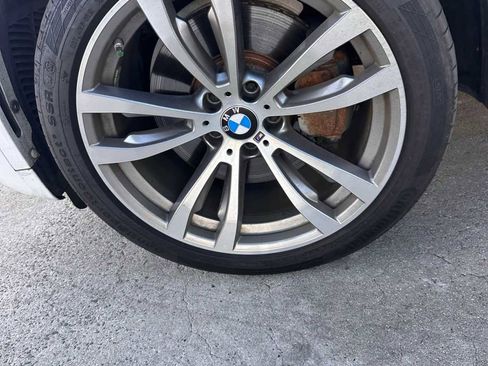 Used 2015 BMW X5 xDrive50i image 9