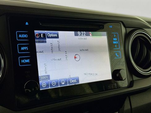 Certified 2018 Toyota Tacoma TRD Off-Road image 15