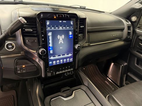 Used 2020 RAM 2500 Limited image 15