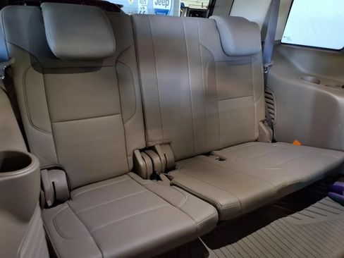 Used 2020 Chevrolet Tahoe Premier AWD/4WD image 10